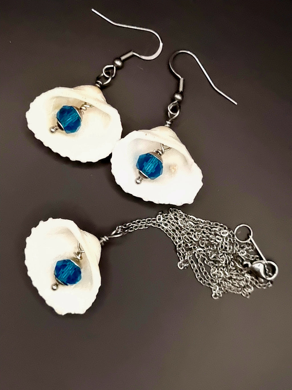 Teal Crystal & Shell Necklace & Earring Set image 2